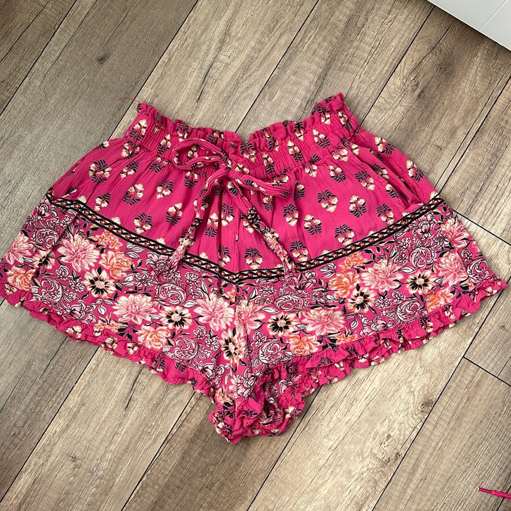 Angie Pink Rayon Flower Print Shorts. Size S